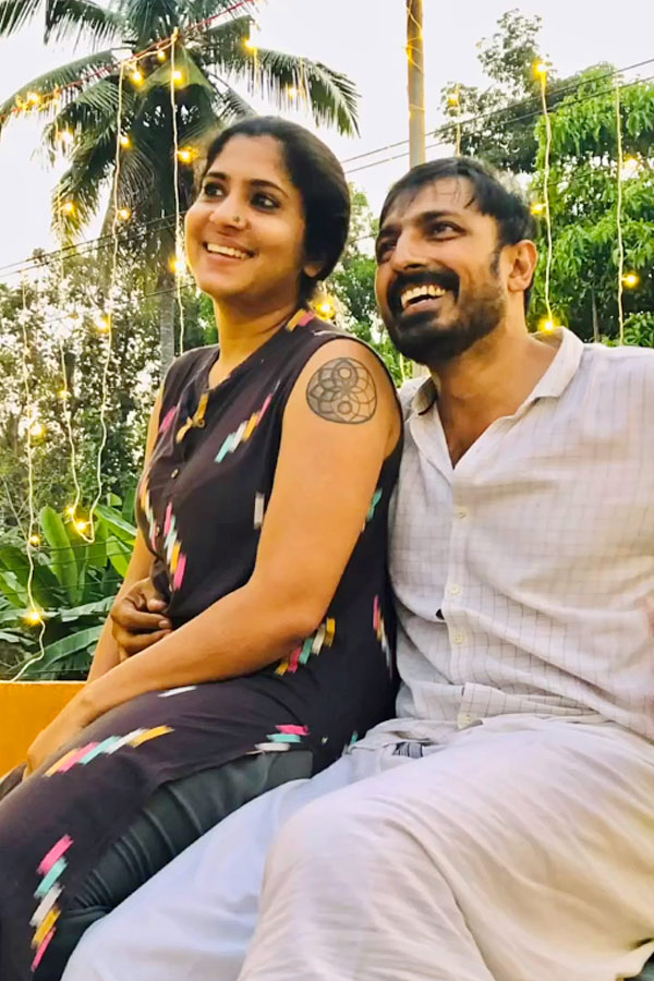 Actor Harish Uthaman Shares Second wedding Anniversary Photos On SOcial Media 20