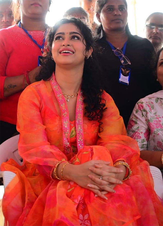 Actress Apsara rani Kaikaluru Sankranti Event11