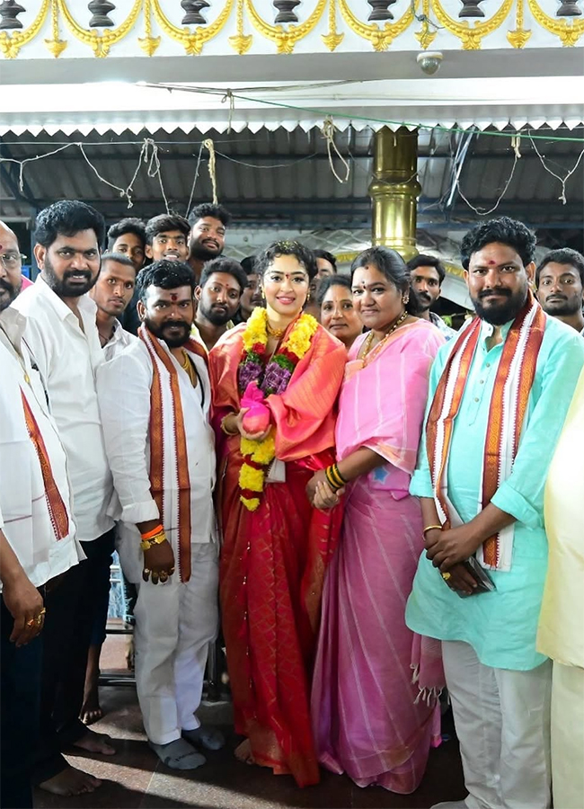 Actress Apsara rani Kaikaluru Sankranti Event8