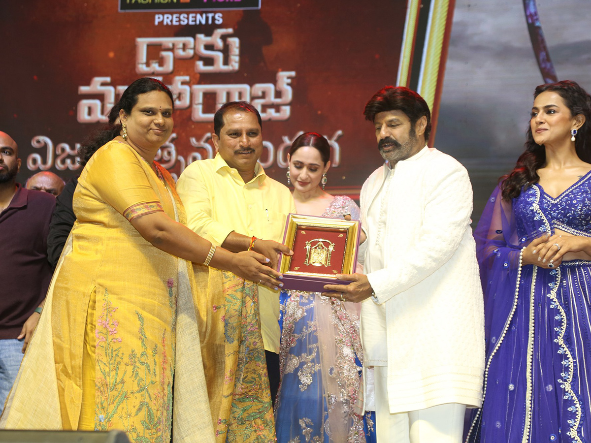 Daaku Maharaaj Success Meet Photos8