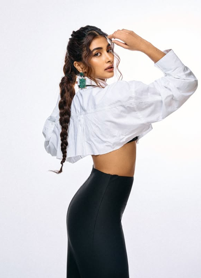 Actress Pooja Hegde Hot And Spicy Stills11