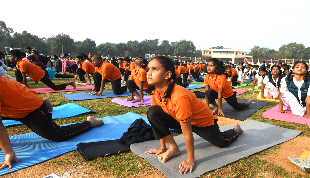 Tirupati: Mass Surya Namaskar 2025 Photos7