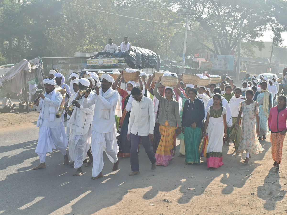 Adilabad : Nagoba Jatara 2025 Photos6