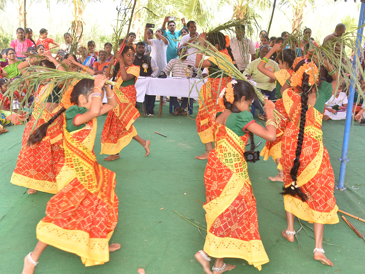 Eluru: Children's Festival Celebrated with Grandeur Photos4