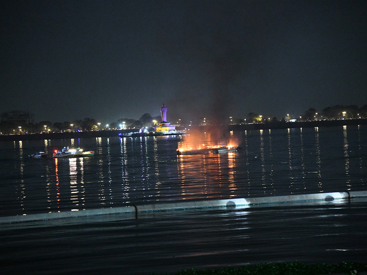 Huge Fire Mishap After Crackers Blast In Boat At Hussain Sagar8