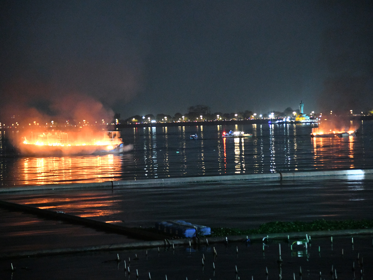 Huge Fire Mishap After Crackers Blast In Boat At Hussain Sagar9