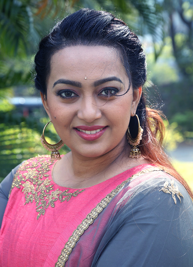 Tollywood Actress Ester Noronha Latest Photos15