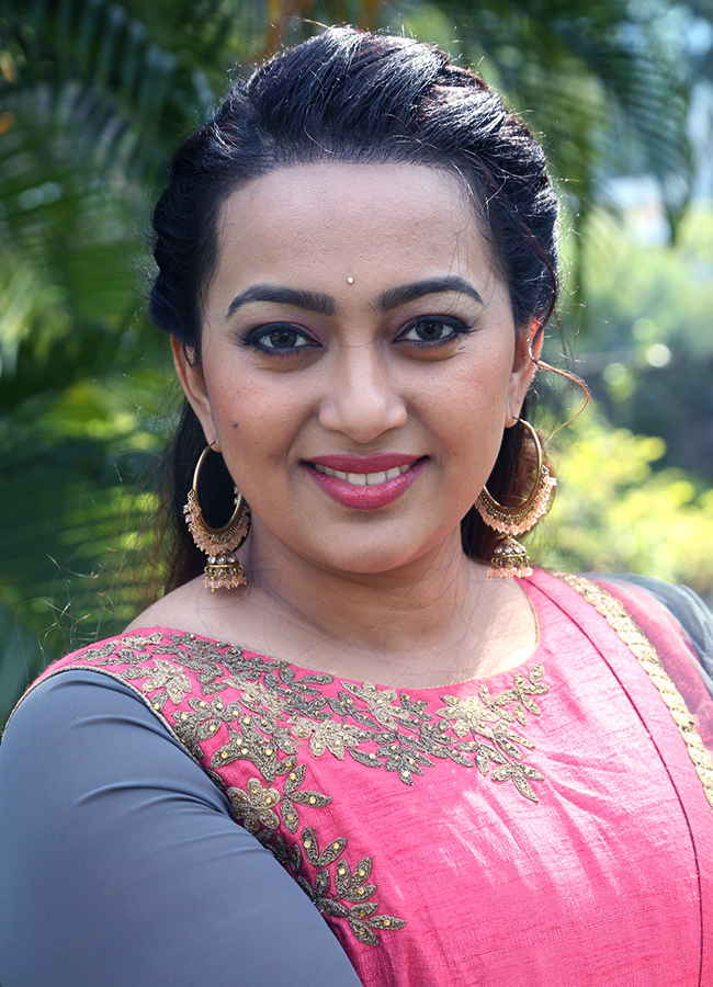 Tollywood Actress Ester Noronha Latest Photos17