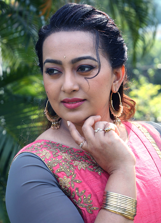 Tollywood Actress Ester Noronha Latest Photos18