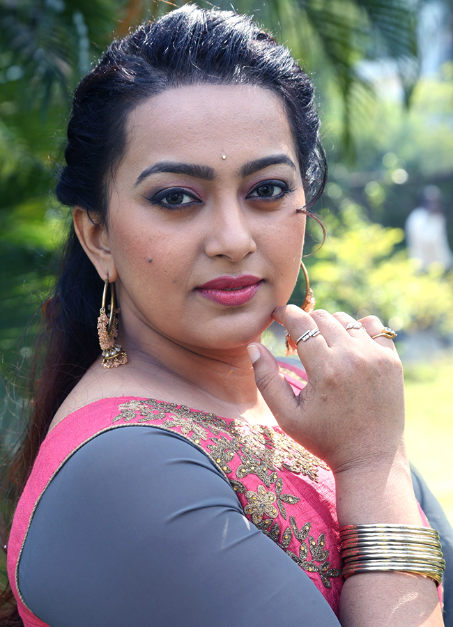 Tollywood Actress Ester Noronha Latest Photos20