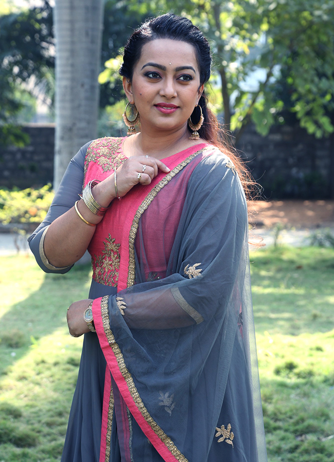 Tollywood Actress Ester Noronha Latest Photos28