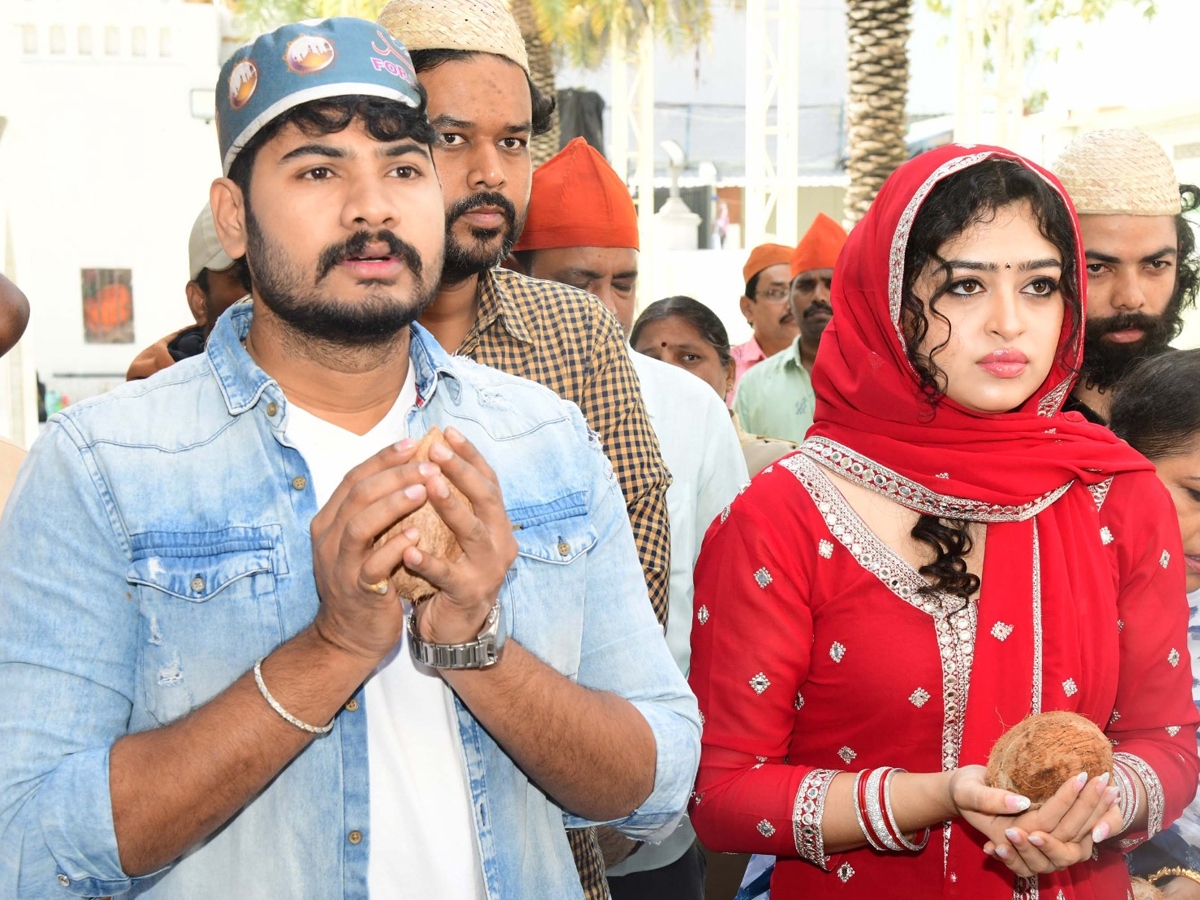 Racharika film team members who visited the Kadapa Amin Peer Dargah13