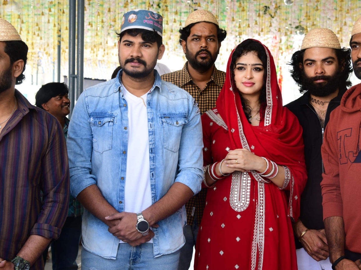 Racharika film team members who visited the Kadapa Amin Peer Dargah20