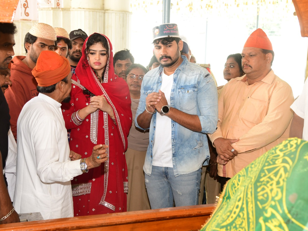 Racharika film team members who visited the Kadapa Amin Peer Dargah26