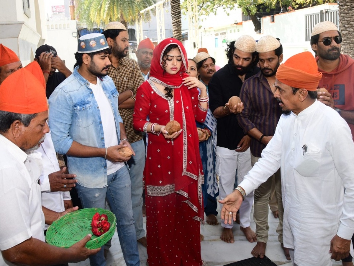 Racharika film team members who visited the Kadapa Amin Peer Dargah29