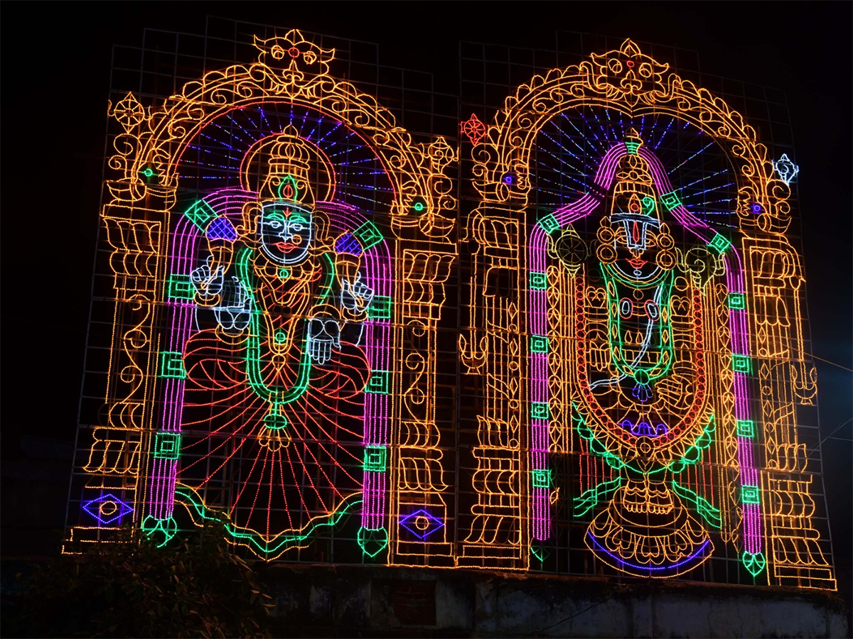 Kadapa Sri Lakshmi Venkateswara Swamy Temple with electric lights15