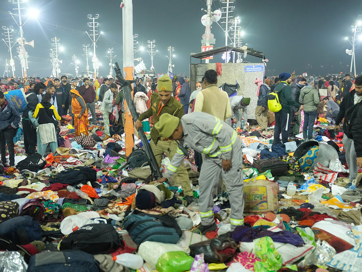 Maha Kumbh stampede Live updates Photos14