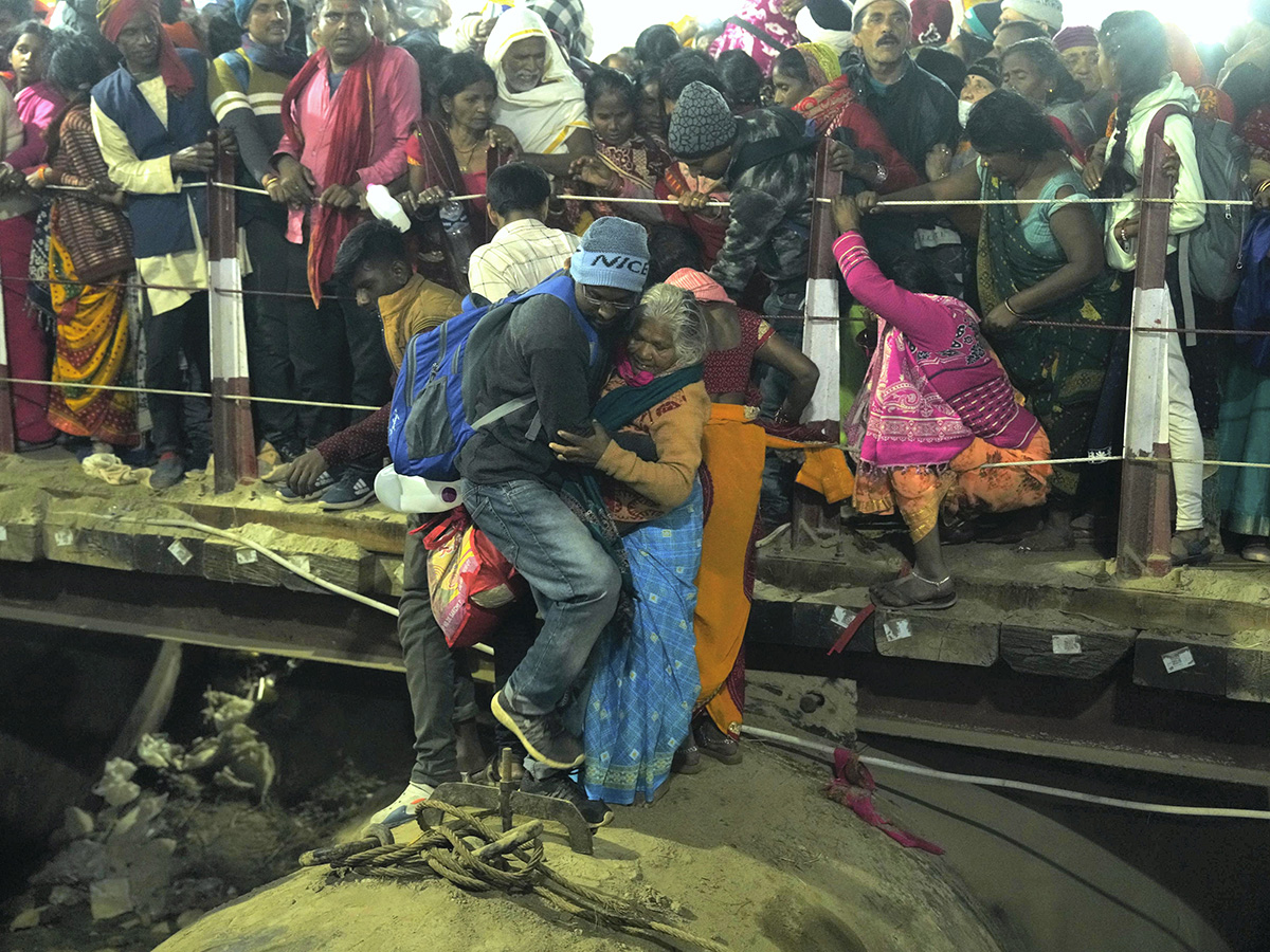 Maha Kumbh stampede Live updates Photos26