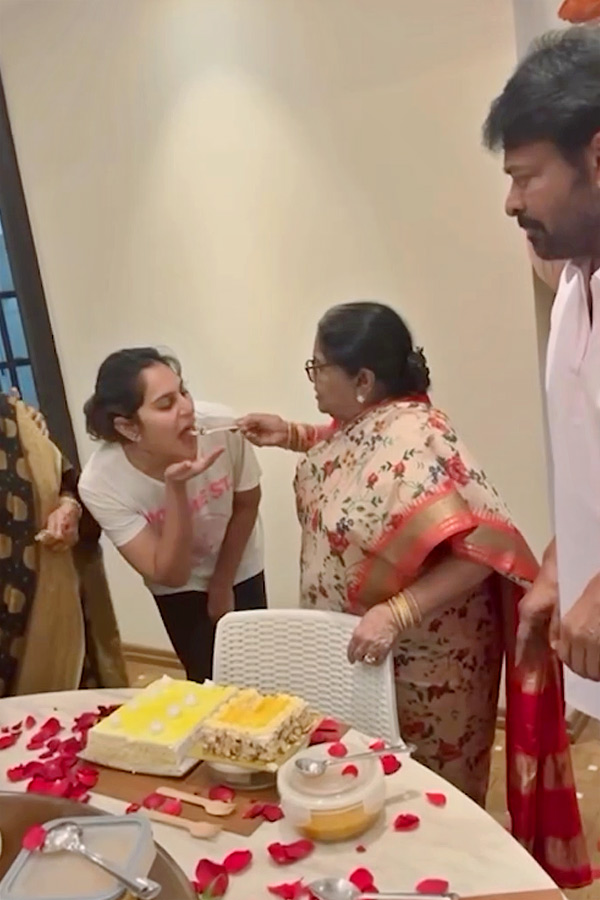 Megastar Chiranjeevi Mother Anjana Devi Birthday Celebrations Photos20