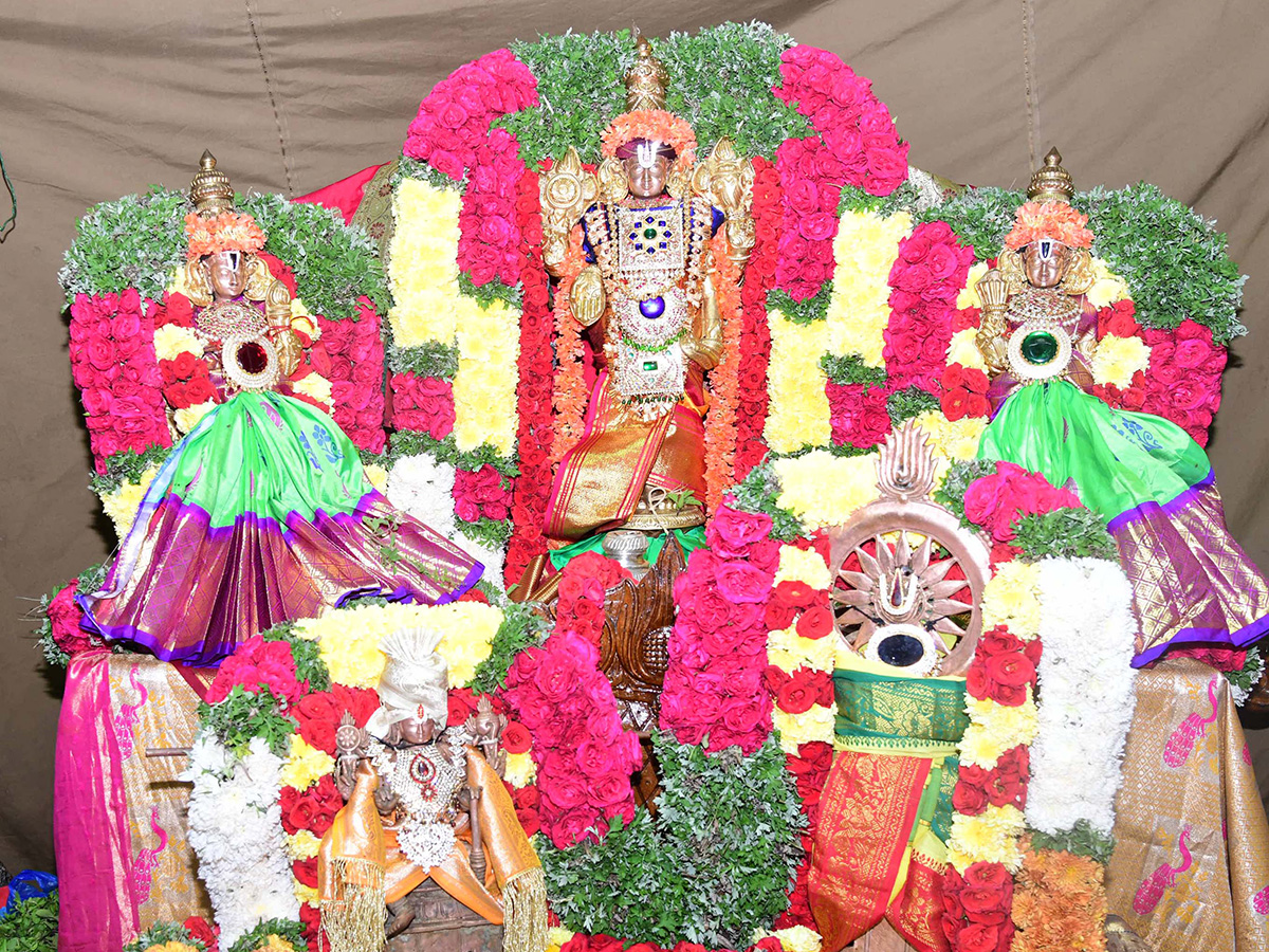 Sri venkateswara Swamy Brahmotsavam In Kadapa Photos14