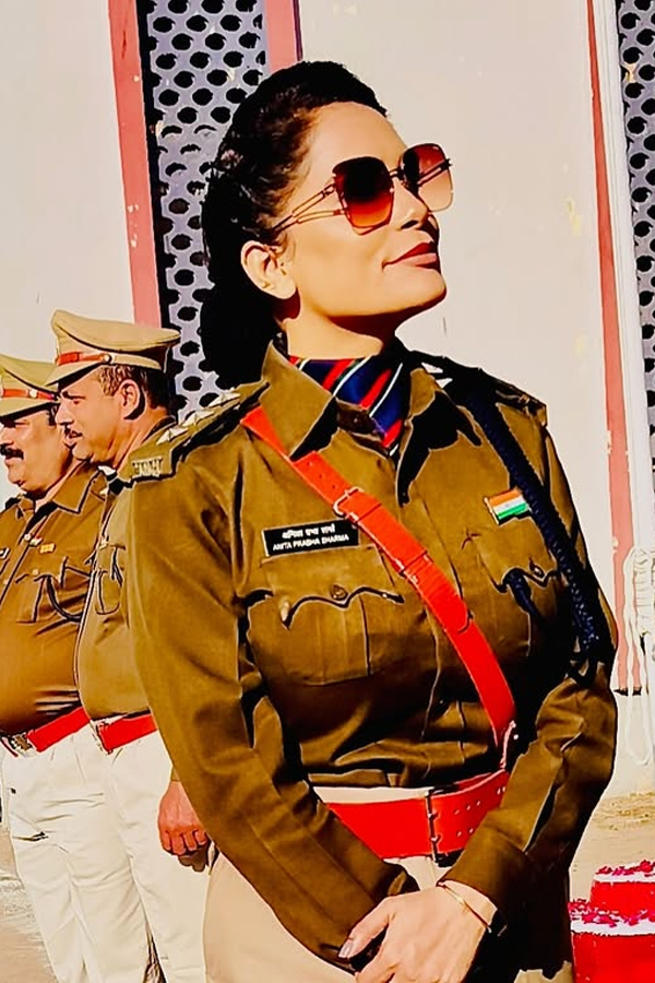 Despite a child marriage and divorce now acp anita prabha shining lik a star1