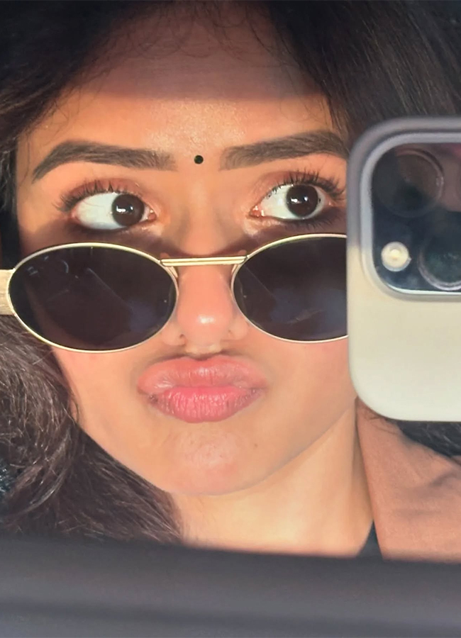 Actress Vaishnavi Chaitanya Shares Unseen Photos Of 202413