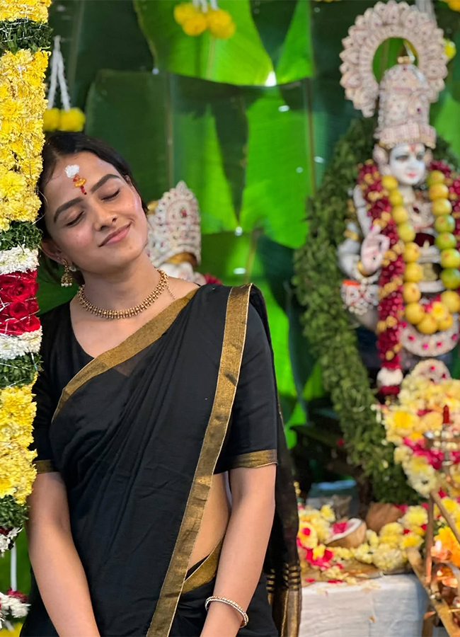 Actress Vaishnavi Chaitanya Shares Unseen Photos Of 202419