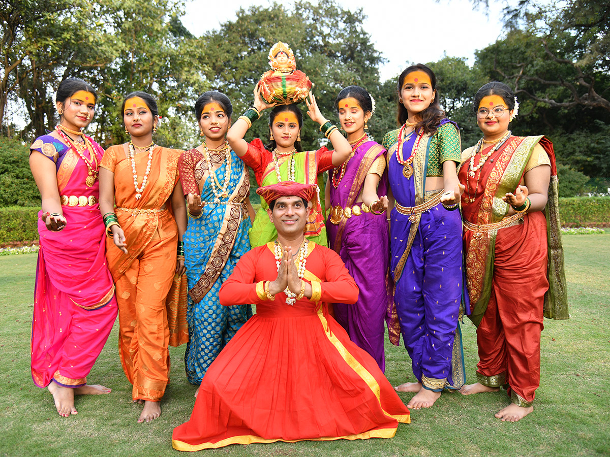 Udyan Utsav begins at Rashtrapati Nilayam in Bollaram Photos10