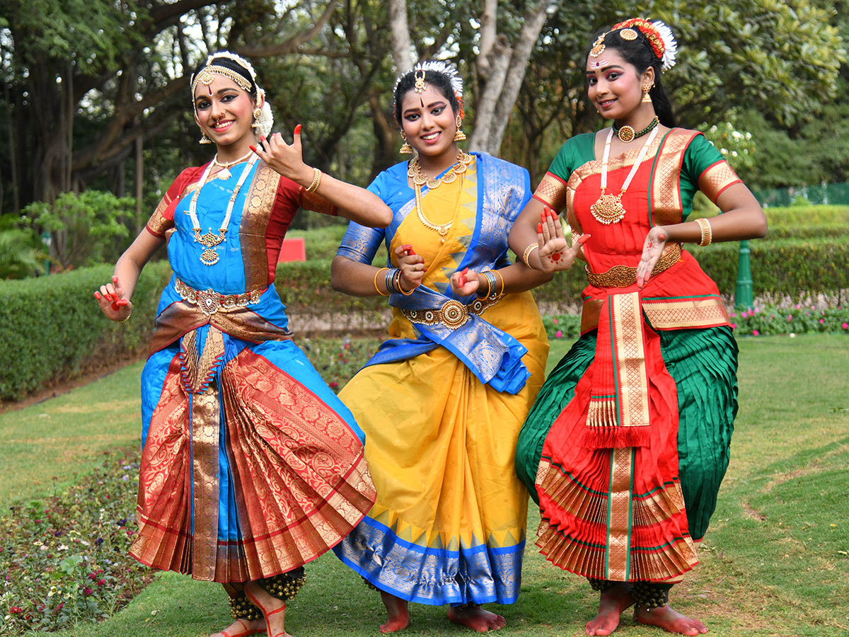 Udyan Utsav begins at Rashtrapati Nilayam in Bollaram Photos11