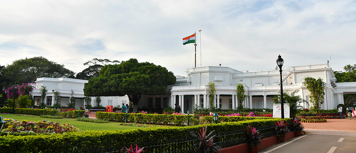 Udyan Utsav begins at Rashtrapati Nilayam in Bollaram Photos15