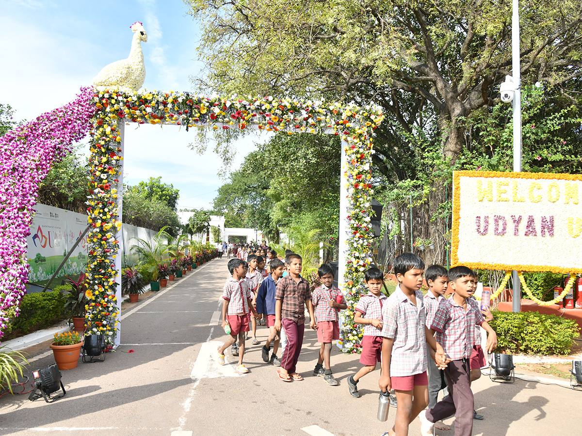 Udyan Utsav begins at Rashtrapati Nilayam in Bollaram Photos28