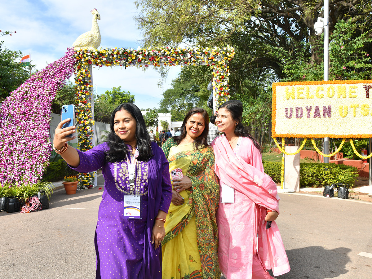 Udyan Utsav begins at Rashtrapati Nilayam in Bollaram Photos37