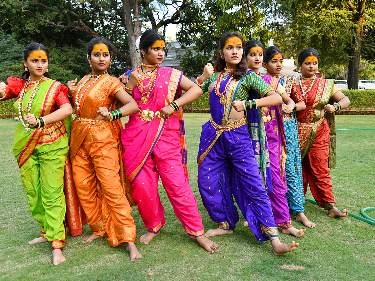 Udyan Utsav begins at Rashtrapati Nilayam in Bollaram Photos7