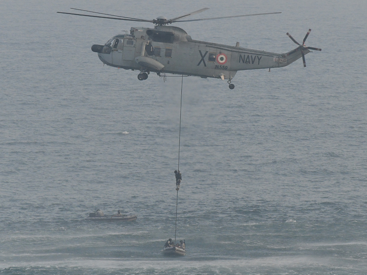 navy day celebration visakhapatnam photos goes viral25