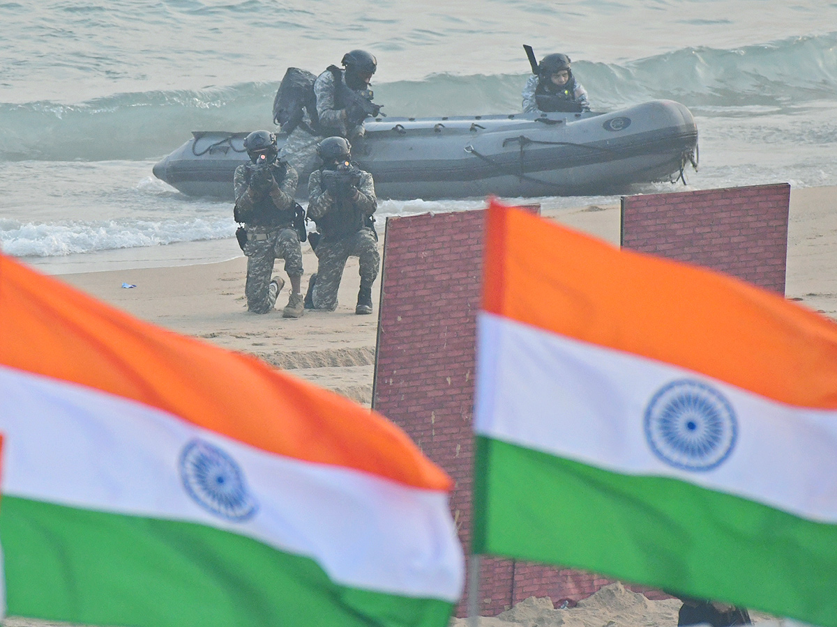 navy day celebration visakhapatnam photos goes viral7