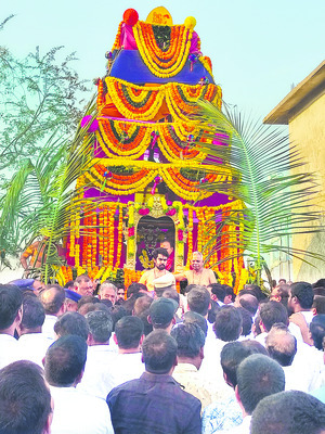 కన్నుల పండువగా రథోత్సవం1