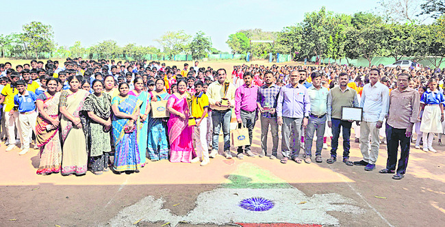 గురుకుల ప్రవేశాలకు దరఖాస్తుల ఆహ్వానం 2