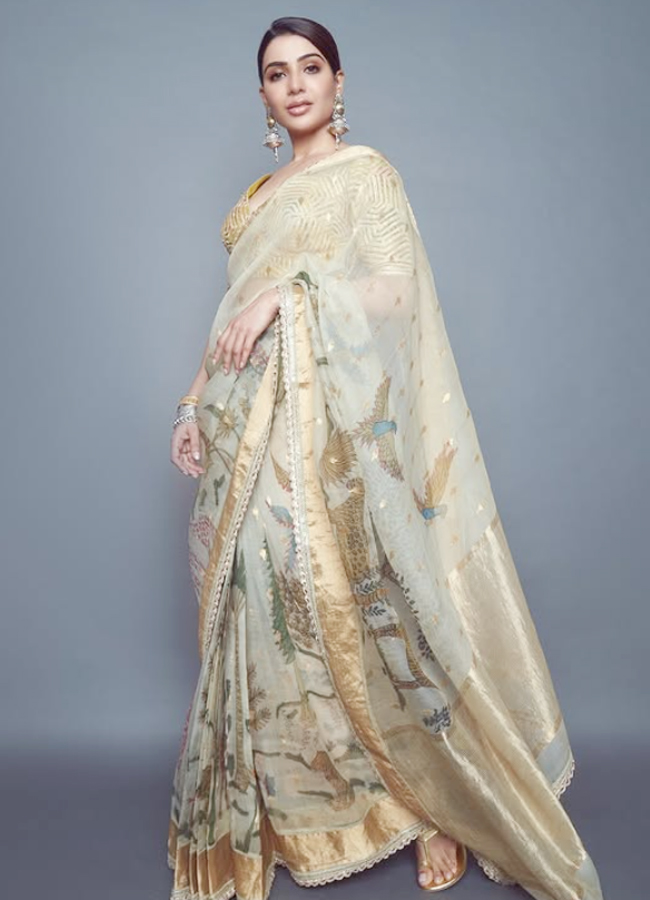 Samantha Pretty In Pastel Color Tissue Saree9