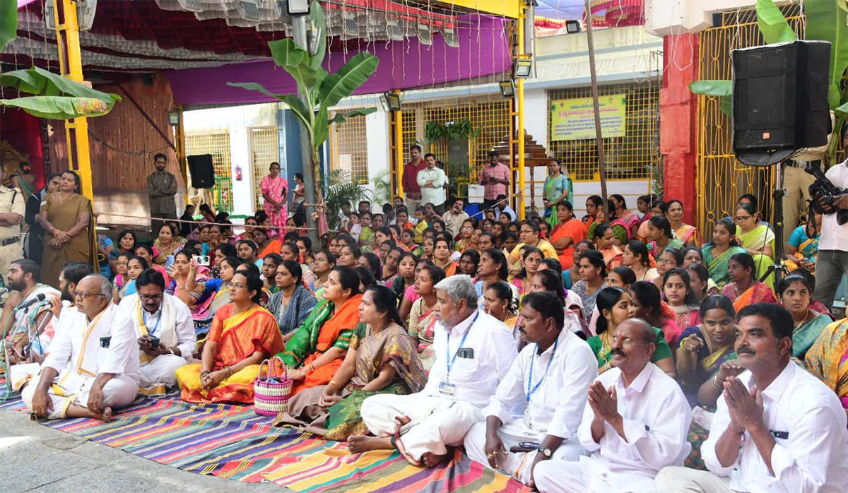 Tirumala Tholi Gadapa Sri Lakshmi Venkateshwara Swamy brahmotsavam photos10