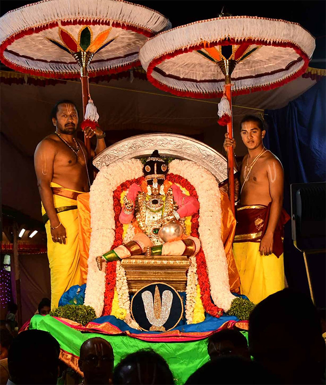 Tirumala Tholi Gadapa Sri Lakshmi Venkateshwara Swamy brahmotsavam photos2