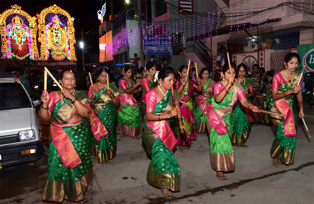 Tirumala Tholi Gadapa Sri Lakshmi Venkateshwara Swamy brahmotsavam photos24