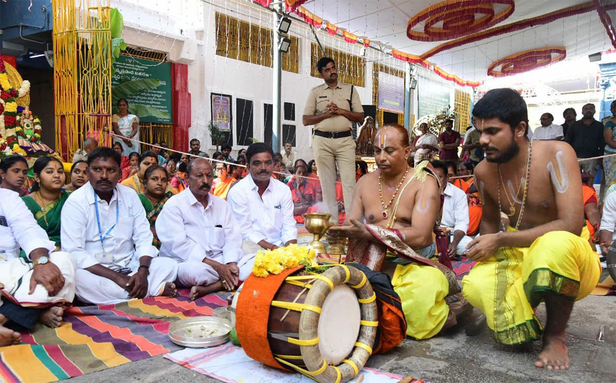 Tirumala Tholi Gadapa Sri Lakshmi Venkateshwara Swamy brahmotsavam photos28