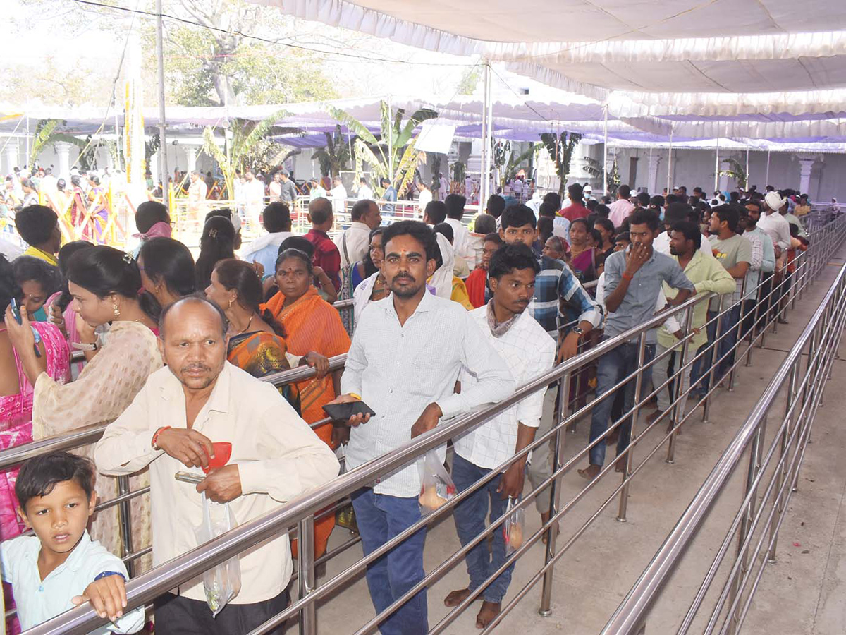 Huge Devotees Rush at Nagoba Jatara14