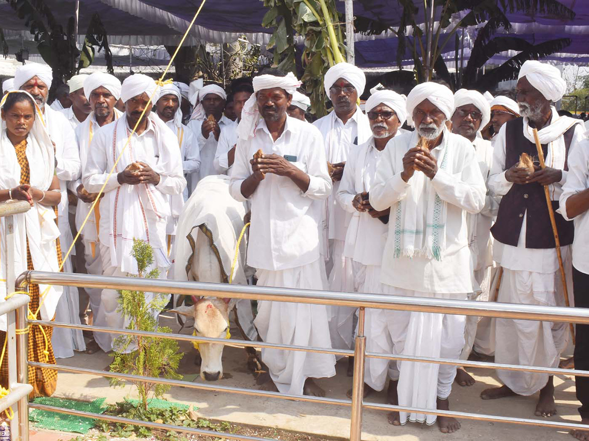 Huge Devotees Rush at Nagoba Jatara15