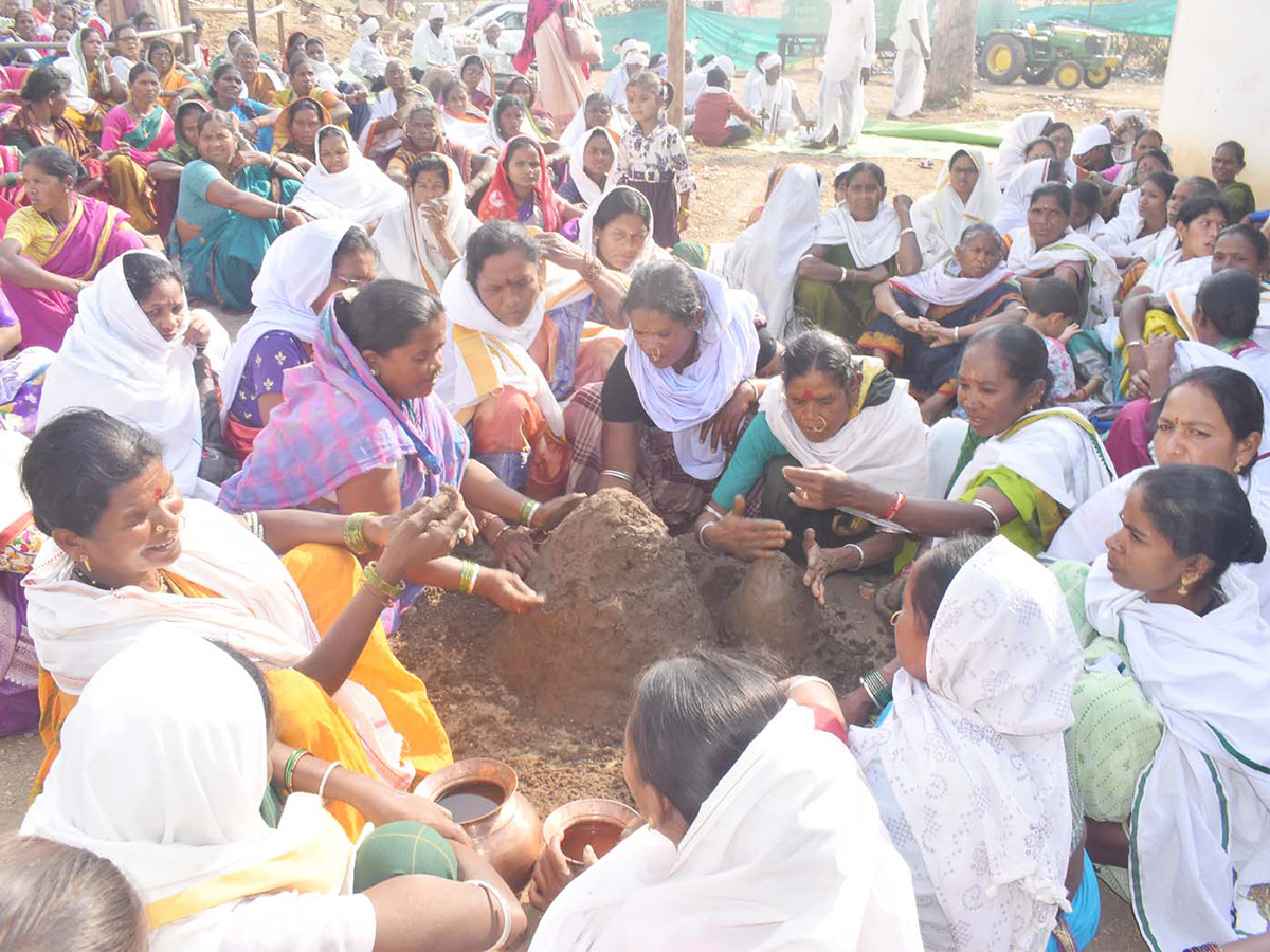 Huge Devotees Rush at Nagoba Jatara18