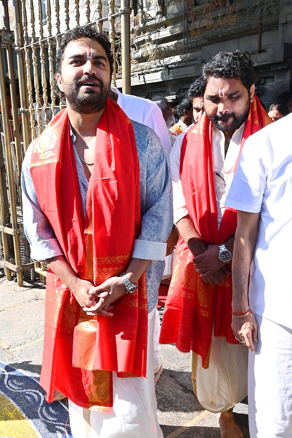 Tollywood Actor Vishwak Sen Visits Tirumala Temple Photos6