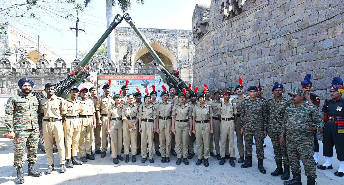 Indian Army 'Know Your Army' Mela at Golconda Fort: Photos13