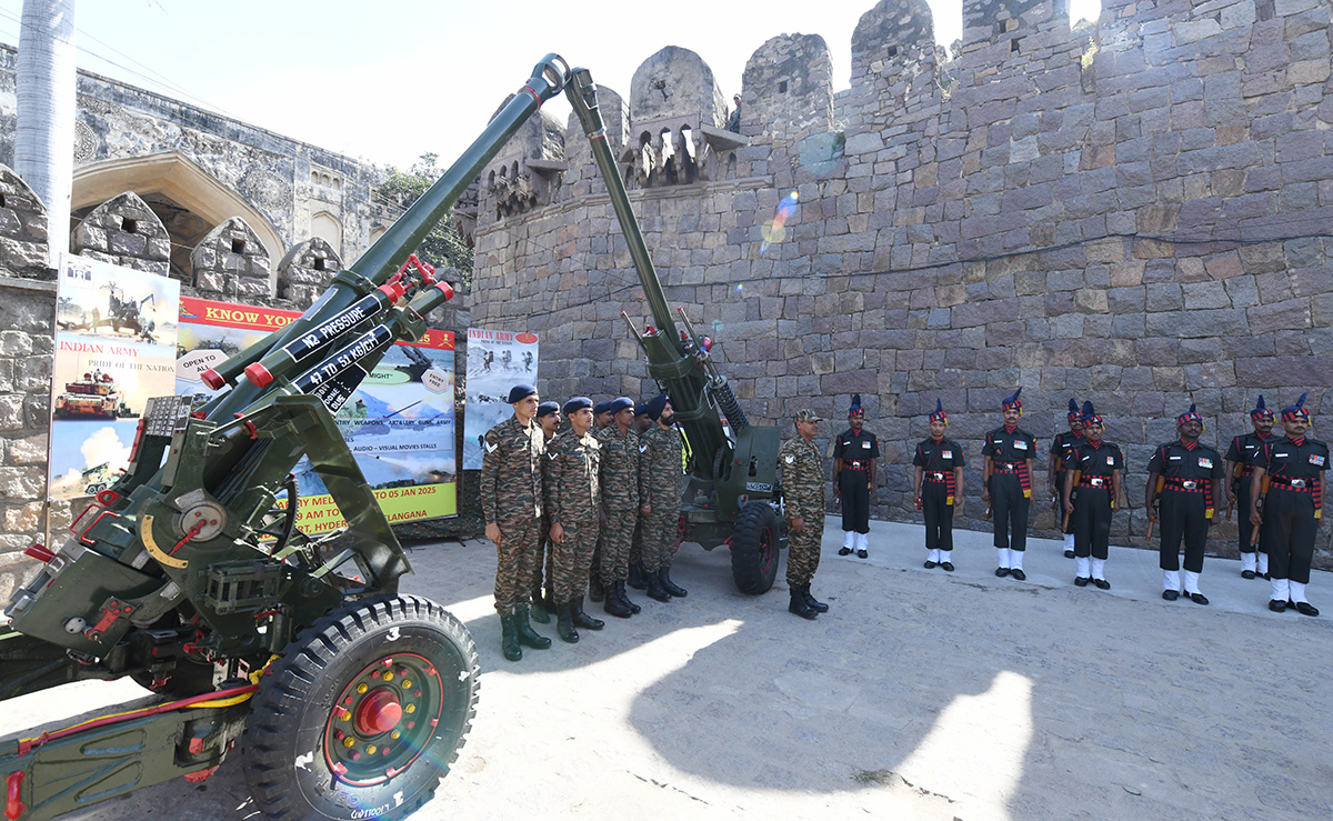 Indian Army 'Know Your Army' Mela at Golconda Fort: Photos16