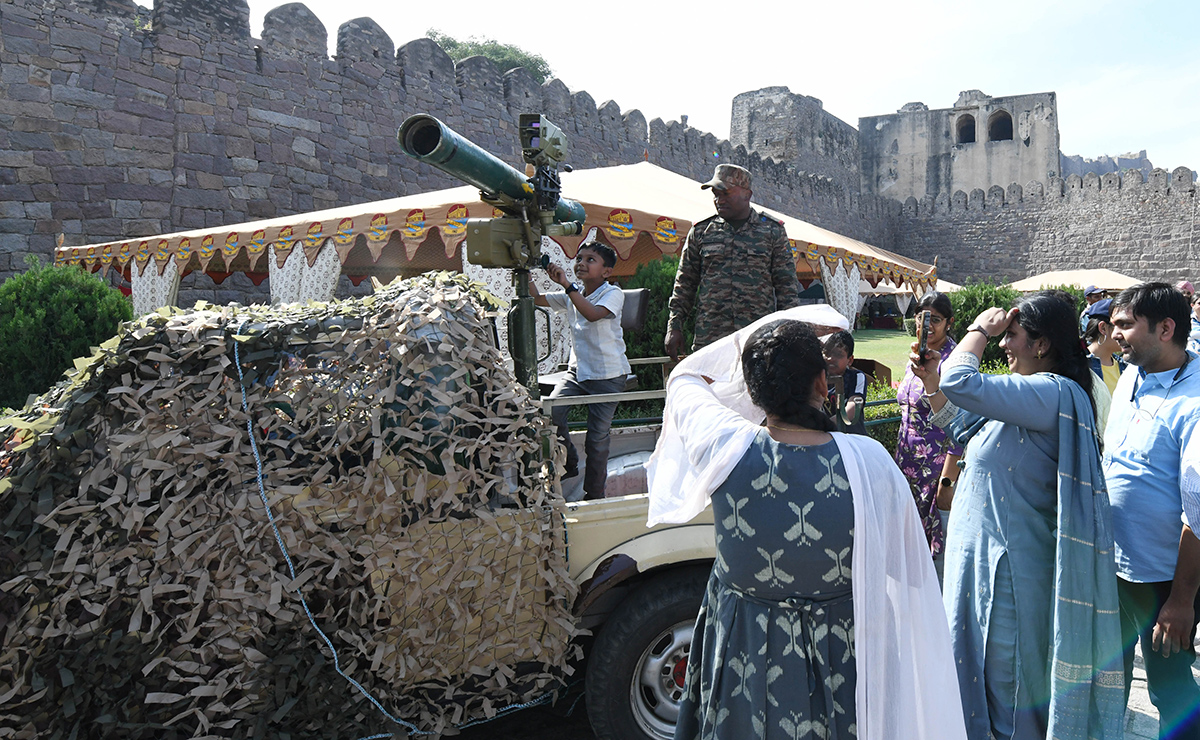 Indian Army 'Know Your Army' Mela at Golconda Fort: Photos2