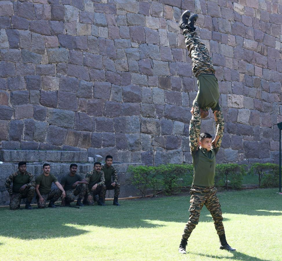 Indian Army 'Know Your Army' Mela at Golconda Fort: Photos24